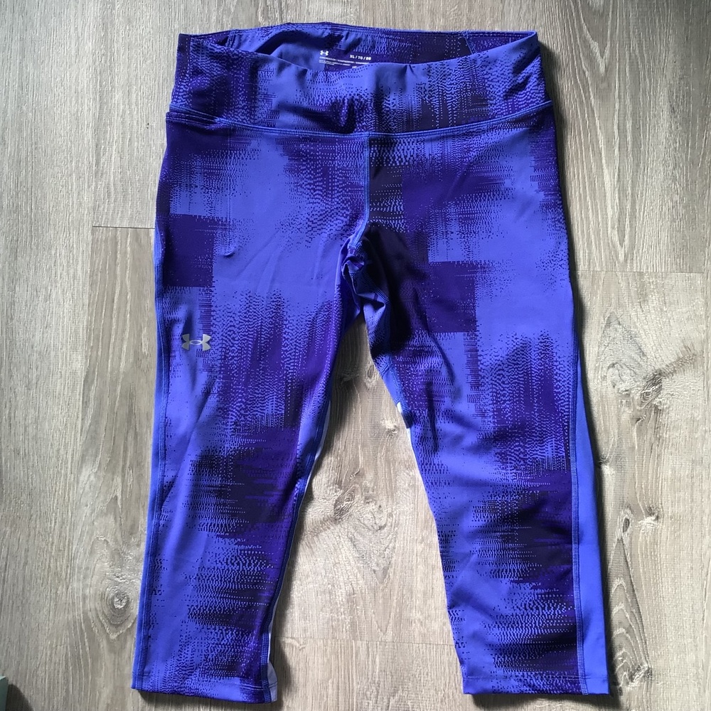 UNDER ARMOUR WOMENS HEAT GEAR COMPRESSION CAPRIS  - SIZE XL - NWOT